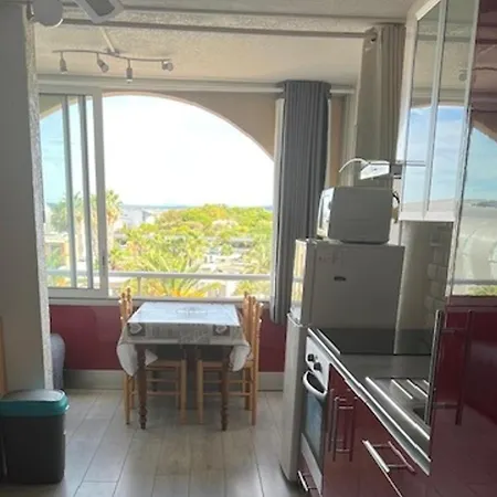 Διαμέρισμα Avec Parking Prive A 500m De La - Fr-1-338-603
